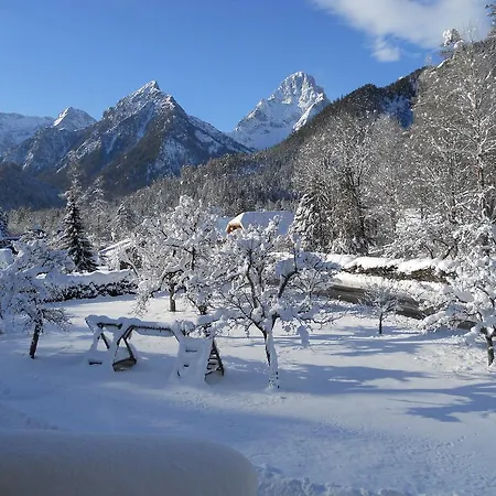 ゲストハウス Pichler